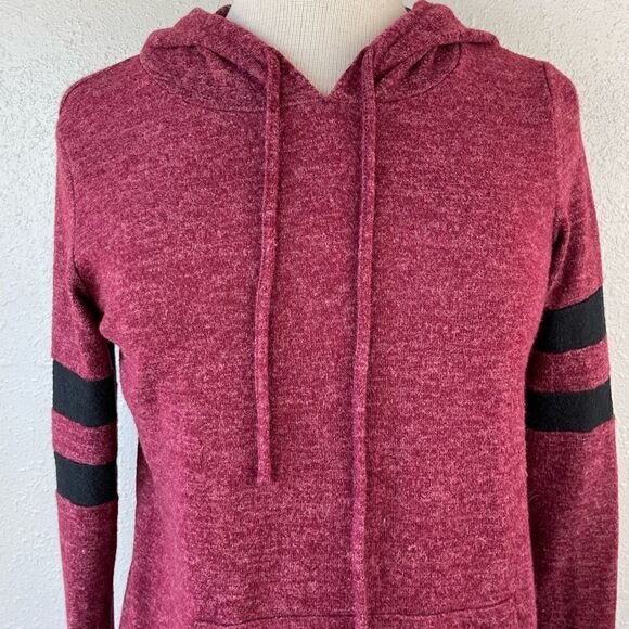 Almost Famous Hoodie Top Size M EUC - Picture 2 of 8